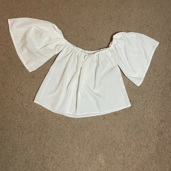 White off the shoulder lose flowy top XS - Picture 2 of 10